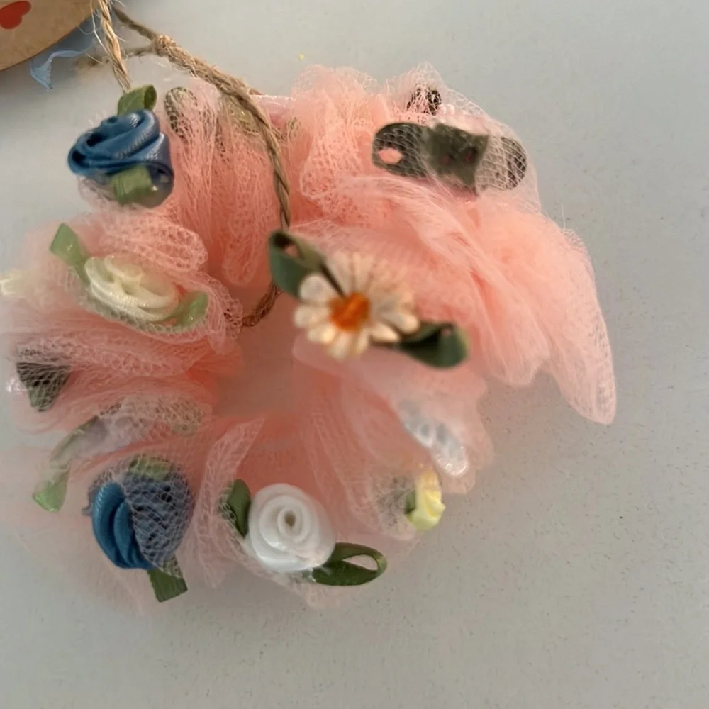NWT Handmade Unique Mesh & Miniature Floral Scrunchie Artisan Aspen Accessory